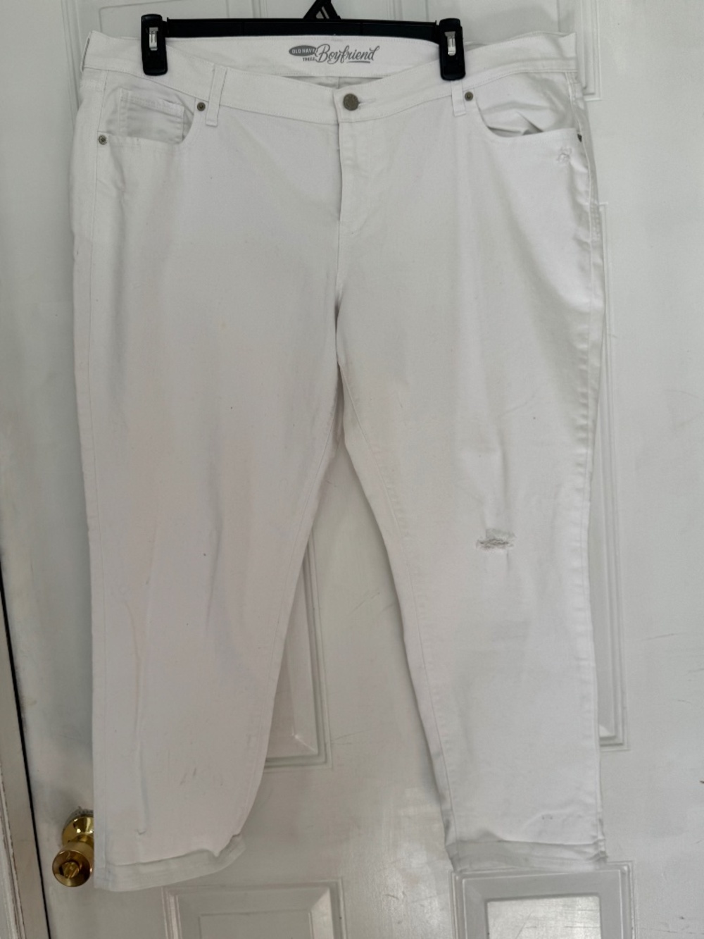 Old Navy White Distressed Boyfriend Jeans Size 18